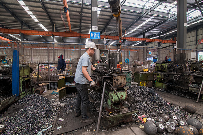 广西网架配件-螺栓球加工车间